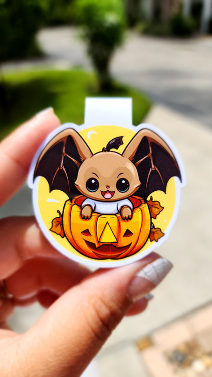 Halloween themed bookmark. Baby bat pumpkin bookmark. magnetic bookmark. Reading accesories. handamade bookmark. Book Gift. Cute page marker