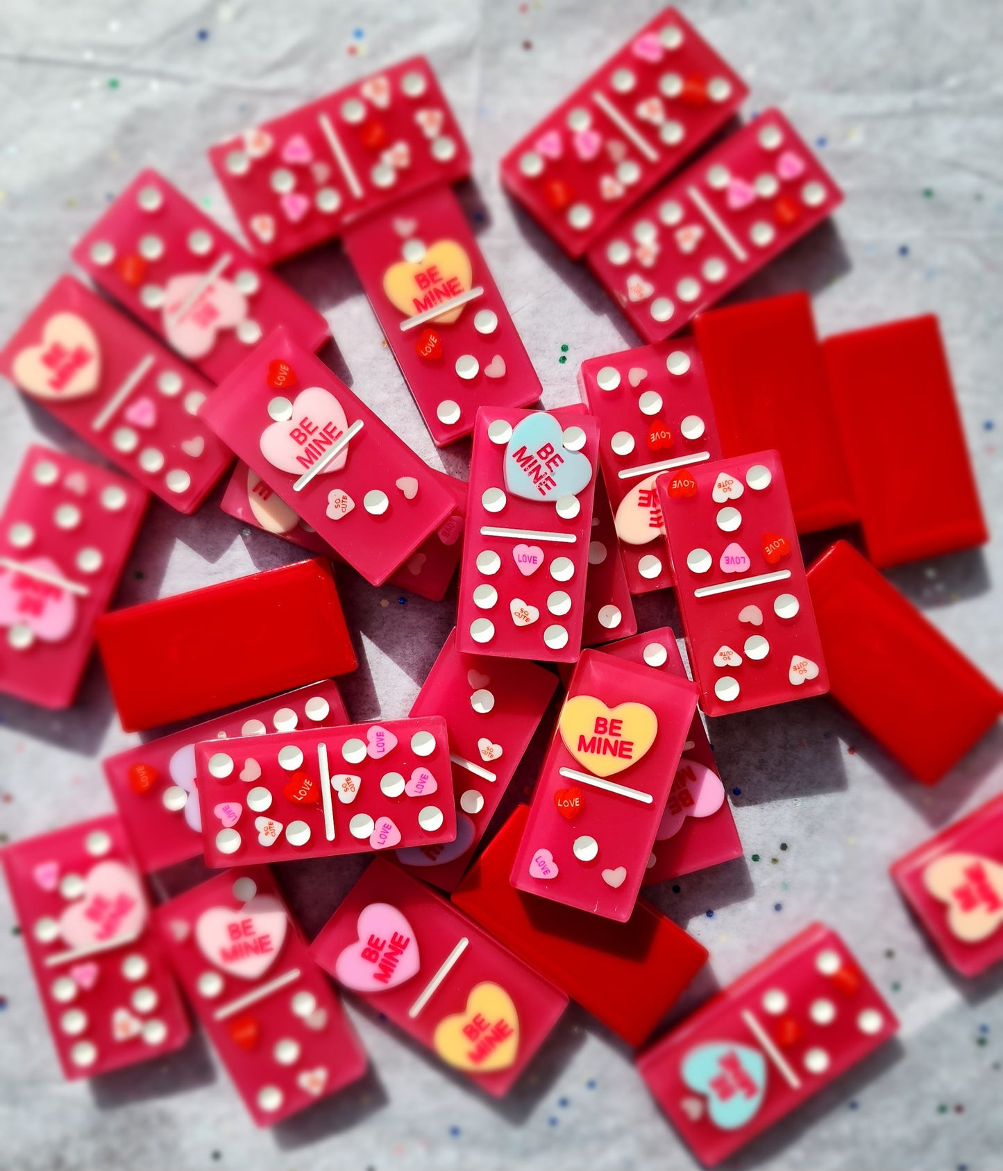 Valentine's Day-themed domino set
