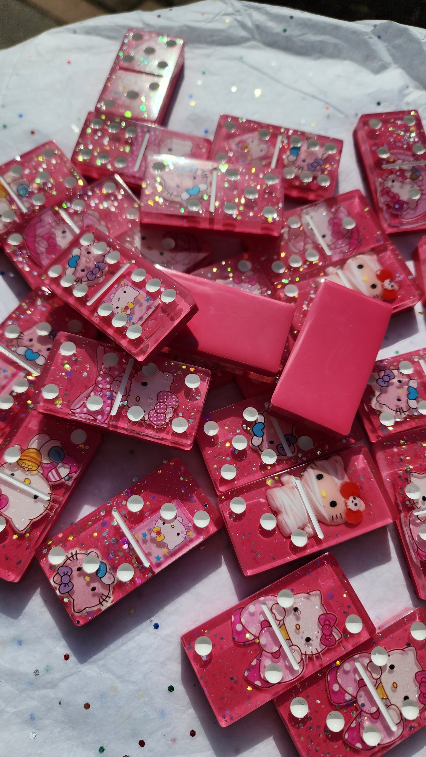 Hello kitty Pink domino set.